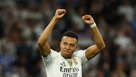 Kylian Mbappe: Cơn ác mộng ám ảnh của Barcelona