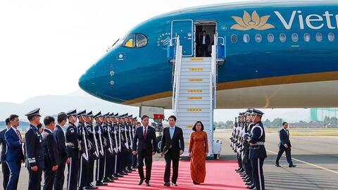 Chủ tịch nước Lương Cường đến Hàn Quốc, bắt đầu chương trình tham dự Tuần lễ Cấp cao APEC 2025