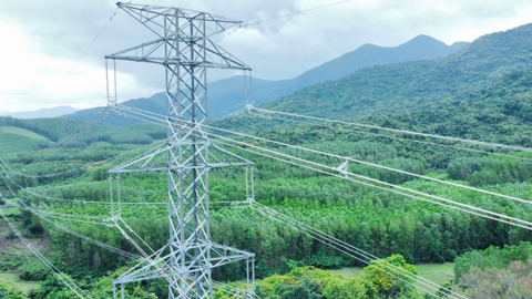 Sơn La phối hợp EVNNPT mở đường truyền tải cho trung tâm năng lượng Tây Bắc