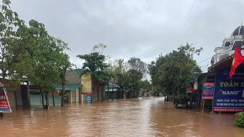 Hà Tĩnh: Mưa lớn ngập lụt hàng nghìn hộ, hồ chứa gần đầy dung tích