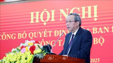 Điều động, chỉ định đồng chí Lê Hồng Vinh giữ chức Phó bí thư Tỉnh ủy Quảng Trị