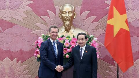 Chủ tịch Quốc hội tiếp Phó chủ tịch thứ nhất Hội đồng liên bang Quốc hội Liên bang Nga