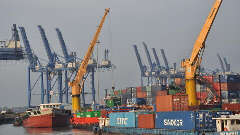 Chính phủ yêu cầu gỡ điểm nghẽn 'nhập siêu logistics'