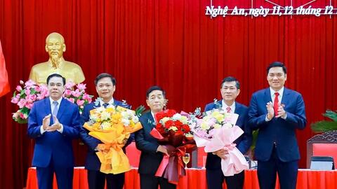 Đồng chí Thái Văn Thành được bầu giữ chức Phó chủ tịch UBND tỉnh Nghệ An