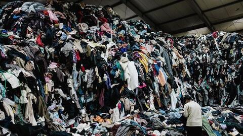 Rác thải thời trang ngày càng tăng ở Hàn Quốc