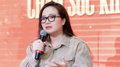 Hoàng Hường bị điều tra thêm hành vi buôn lậu, sản xuất hàng giả