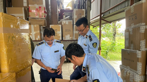 Tăng cường đấu tranh chống buôn lậu, gian lận thương mại và hàng giả