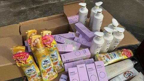 Triệu tập 3 đối tượng điều tra đường dây mua, bán 25 tấn mỹ phẩm giả