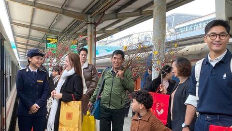 Ngành đường sắt chạy thêm nhiều chuyến tàu dịp Tết