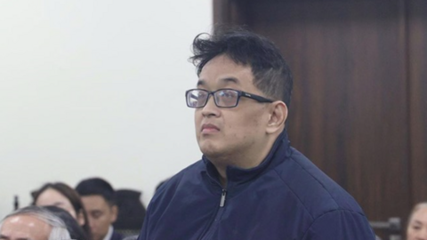 Nhiều cựu giám đốc, phó giám đốc bệnh viện hầu tòa tội nhận hối lộ vụ Công ty LanQ