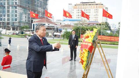 Tổng Bí thư Tô Lâm đặt vòng hoa tại Đài Độc lập, Đài tưởng niệm cố Quốc vương Norodom Sihanouk, Đài Hữu nghị Campuchia - Việt Nam