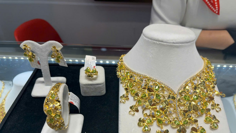 Giá vàng hôm nay 12/02/2026: Neo ở mức cao