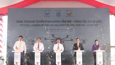 Khai trương tuyến vận chuyển bưu chính bằng thiết bị bay không người lái kết nối Cần Giờ - Vũng Tàu
