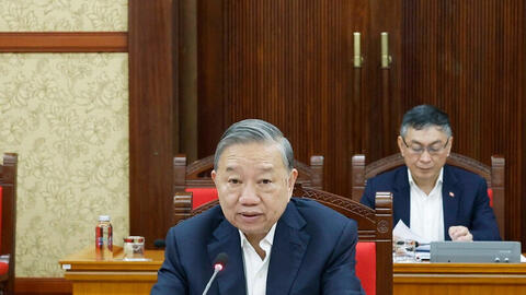 Tổng Bí thư: Tuyệt đối không xảy ra tình trạng du xuân kéo dài, lơ là nhiệm vụ