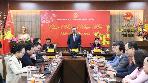 Chủ tịch Quốc hội Trần Thanh Mẫn làm việc với các Ủy ban của Quốc hội