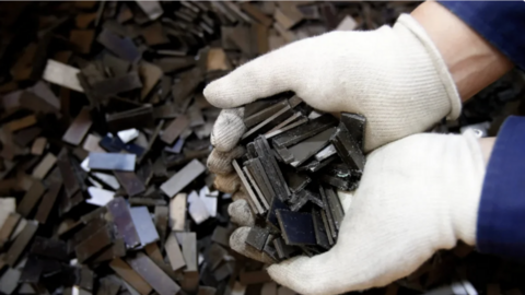 Nhật Bản rót vốn đầu tư công vào tái chế đất hiếm