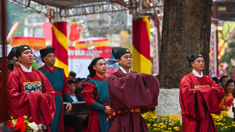 Dâng hương khai xuân tại Hoàng thành Thăng Long: Biểu tượng của niềm tin và sự gắn kết