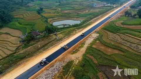 Thi công nước rút hoàn thành cao tốc Đồng Đăng - Trà Lĩnh