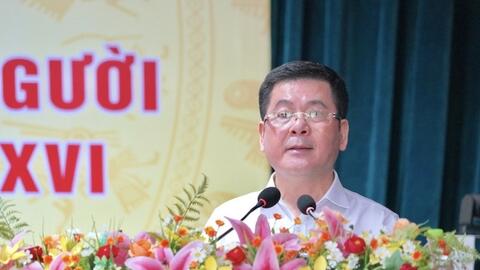 Phó Bí thư Đảng ủy Quốc hội Nguyễn Hồng Diên tiếp xúc cử tri vận động bầu cử tại Gia Lai