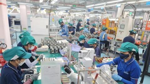 Giữ đà tăng trưởng công nghiệp: 5 nhóm giải pháp trọng tâm