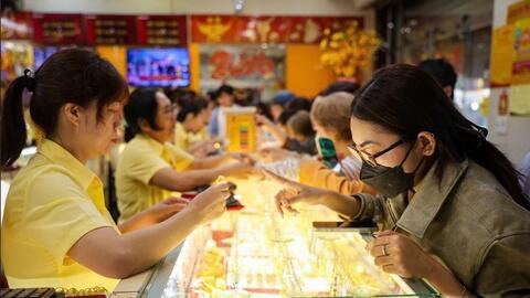 Giá vàng hôm nay (30-3): Neo cao