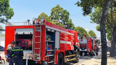 Kịp thời khống chế, dập tắt đám cháy tại khu vực sân bay Nha Trang c2