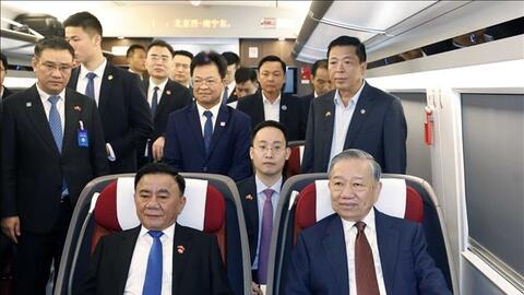 Tổng Bí thư, Chủ tịch nước Tô Lâm và phu nhân rời Thủ đô Bắc Kinh, thăm thành phố Nam Ninh (Trung Quốc)