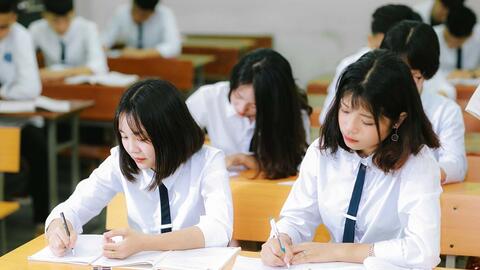 Hôm nay (24-4) thí sinh cả nước bắt đầu đăng ký dự thi tốt nghiệp trung học phổ thông