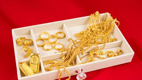 Giá vàng hôm nay (28-4): Vàng miếng chênh lệch giá mua vào - bán ra ở ngưỡng 2,5 triệu đồng/lượng