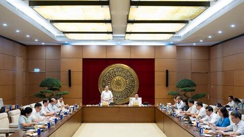 Chủ tịch Quốc hội: Khoa học công nghệ phải 'đi trước, đón đầu'