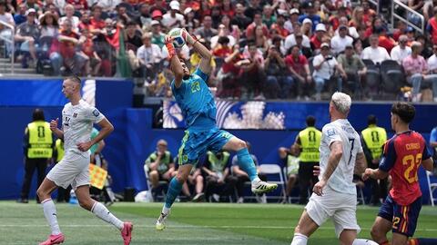 World Cup 2026: Thủ môn tuyển Tây Ban Nha giữ sạch lưới dài nhất mọi thời đại