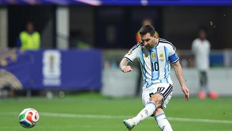 Messi có tỷ lệ hỏng penalty khó tin ở World Cup