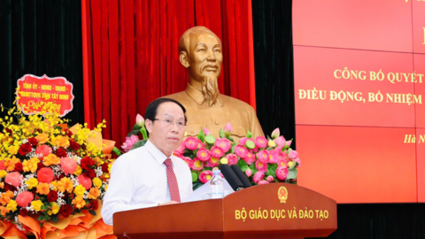 Công bố Quyết định điều động, bổ nhiệm Thứ trưởng Bộ Giáo dục và Đào tạo