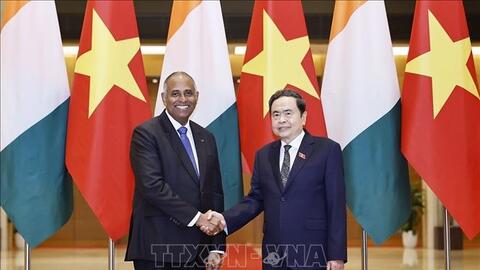 Chủ tịch Quốc hội Bờ Biển Ngà Patrick Achi kết thúc chuyến thăm chính thức Việt Nam