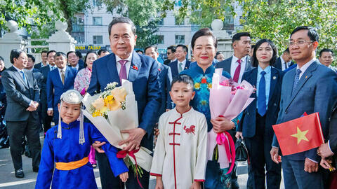 Chủ tịch Quốc hội Trần Thanh Mẫn thăm Đại sứ quán, gặp cộng đồng người Việt Nam tại Mông Cổ