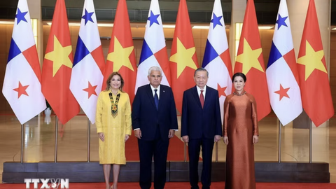Tổng thống Panama và Phu nhân kết thúc tốt đẹp chuyến thăm chính thức Việt Nam