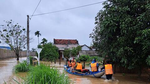 Thủ tướng chỉ đạo ứng phó, khắc phục nhanh hậu quả mưa lũ ở Trung Bộ