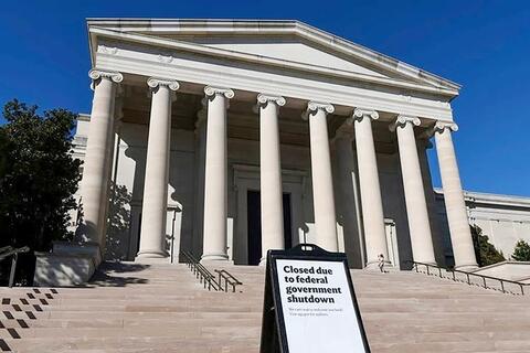 Đàm phán bế tắc, chính phủ Mỹ tiếp tục đóng cửa một phần sang ngày thứ 32