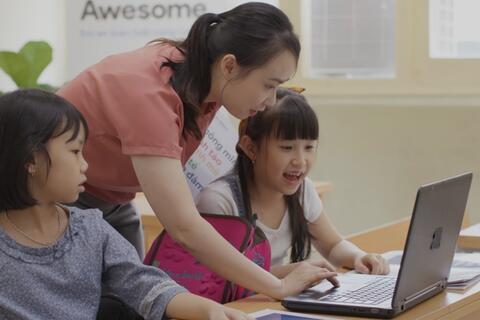 Góc nhìn giáo dục: Bồi đắp nhân tính trong thời đại công nghệ số