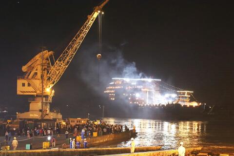 Hạ thủy thành công tàu điện gió ngoài khơi với công nghệ hiện đại
