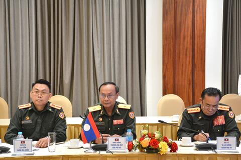 Hai Cục Tác chiến QĐND Việt Nam và Lào hội đàm