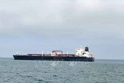 Lưu lượng tàu qua eo biển Hormuz cao nhất trong nhiều tuần