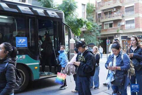 Khi giá dầu định hình lại đời sống kinh tế toàn cầu