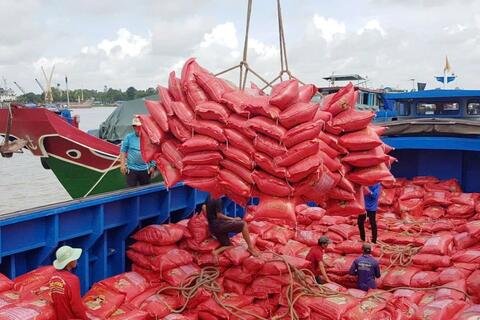 Nâng cao hiệu quả hoạt động hệ thống quỹ tín dụng nhân dân vùng Đồng bằng sông Cửu Long