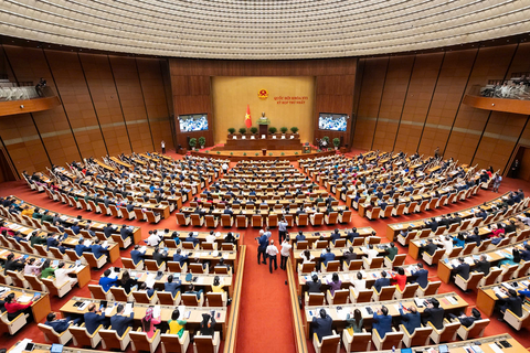 Đợt 2 của kỳ họp thứ nhất, Quốc hội khóa XVI diễn ra từ ngày 20 - 23/4