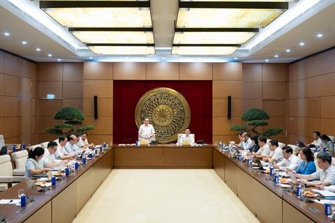 Chủ tịch Quốc hội: Khoa học công nghệ phải 'đi trước, đón đầu'