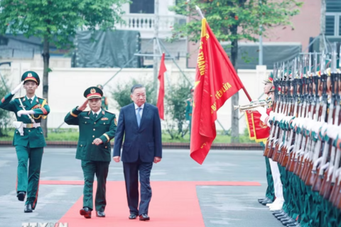 Tổng Bí thư, Chủ tịch nước: Xây dựng thế trận Pháo binh - Tên lửa trong nền quốc phòng toàn dân