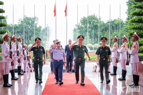 Mở ra giai đoạn phát triển mới trong quan hệ quốc phòng Việt Nam - UAE