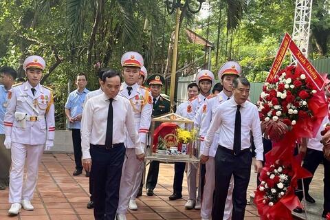 Thủ tướng Lê Minh Hưng: Bằng mọi giá, phải nỗ lực, quyết tâm cao nhất để tìm kiếm, quy tập và xác định danh tính hài cốt liệt sĩ
