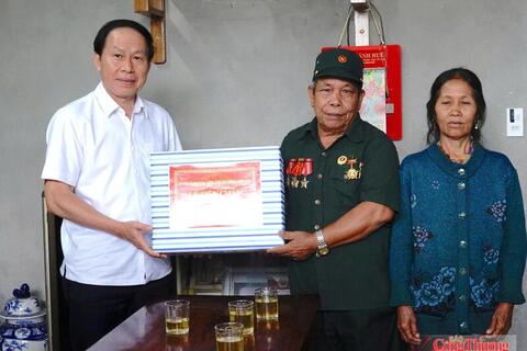 Phó Thủ tướng Lê Tiến Châu kiểm tra tiến độ Trường phổ thông nội trú liên cấp tại TP. Huế